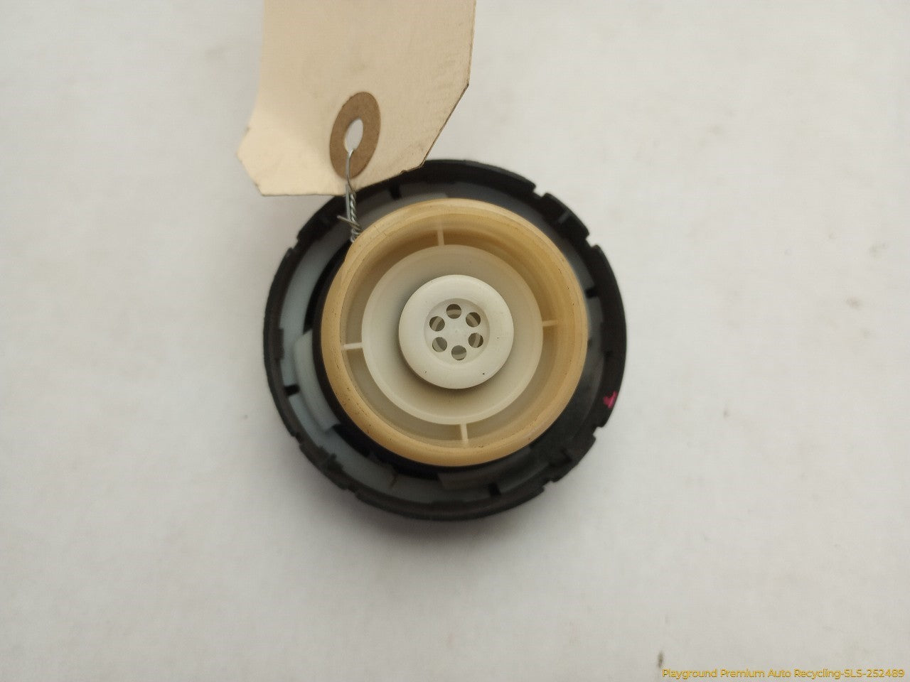 Lexus IS300 Fuel Cap