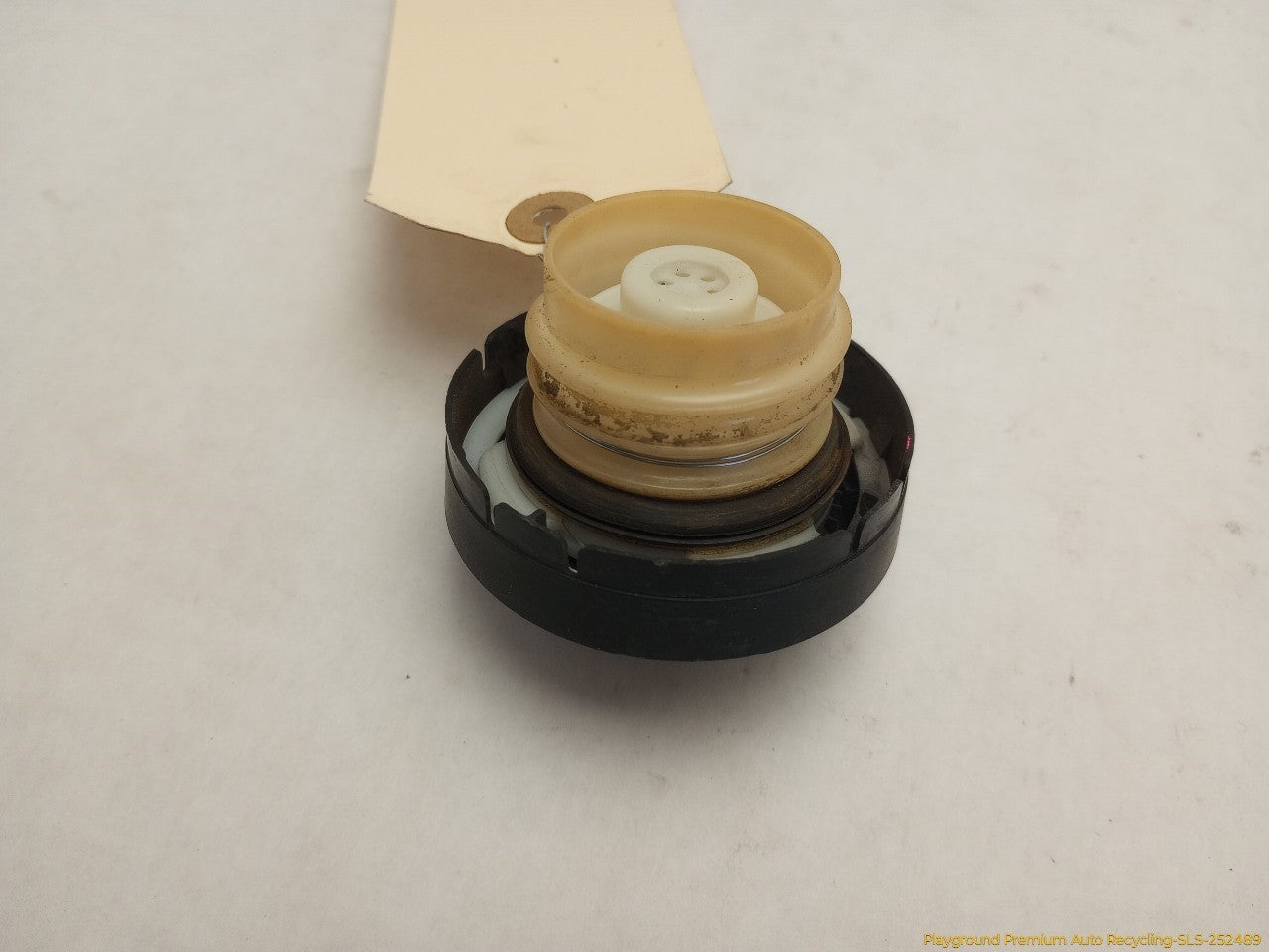 Lexus IS300 Fuel Cap