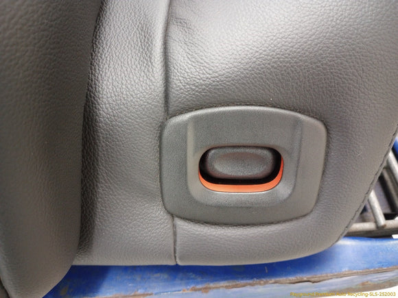 Land Rover LR2 Set Of Complete Rear Seats