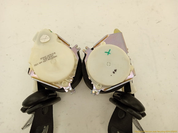 Land Rover LR2 Pair Of Rear Seat Belt Retractors