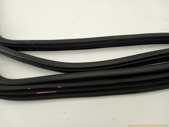 Land Rover LR2 Set Of 4 Upper Door Window Moldings