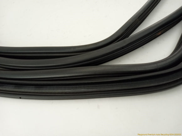 Land Rover LR2 Set Of 4 Upper Door Window Moldings