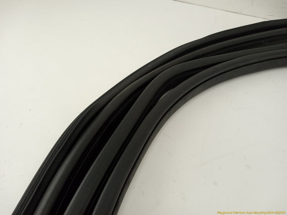 Land Rover LR2 Set Of 4 Upper Door Window Moldings