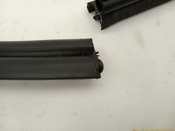 Land Rover LR2 Tailgate Molding