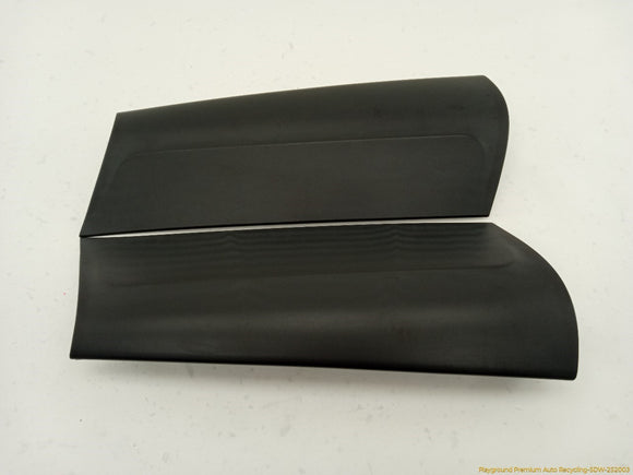 Land Rover LR2 Pair Of D Pillar Trim