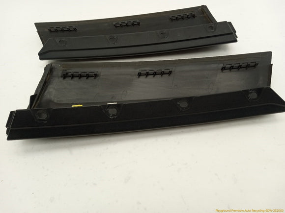 Land Rover LR2 Pair Of D Pillar Trim