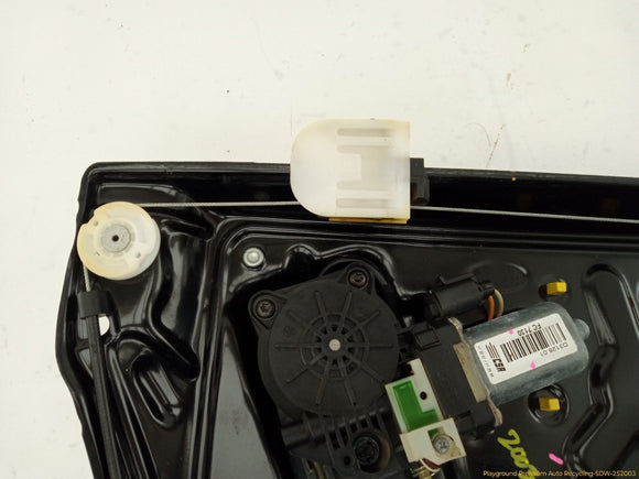 Land Rover LR2 Passenger Right Rear Door Window Regulator