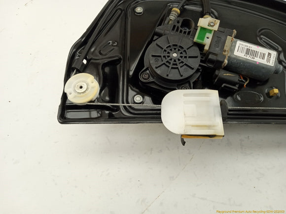 Land Rover LR2 Driver Left Rear Door Window Regulator