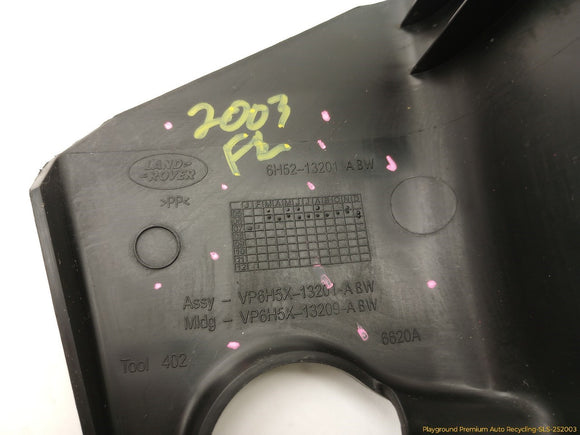 Land Rover LR2 Pair Of Front Kick Panel