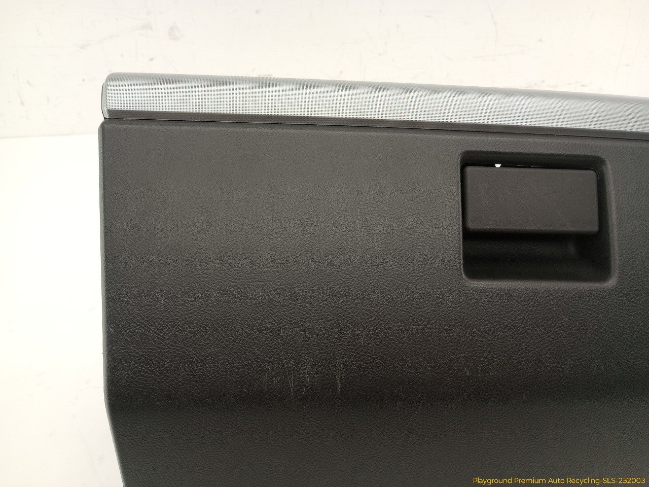 Land Rover LR2 Glove Box