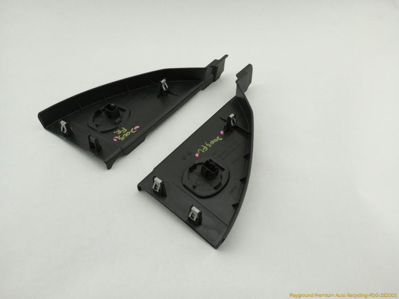 Land Rover LR2 Pair Of Front Dashboard End Cover Trim