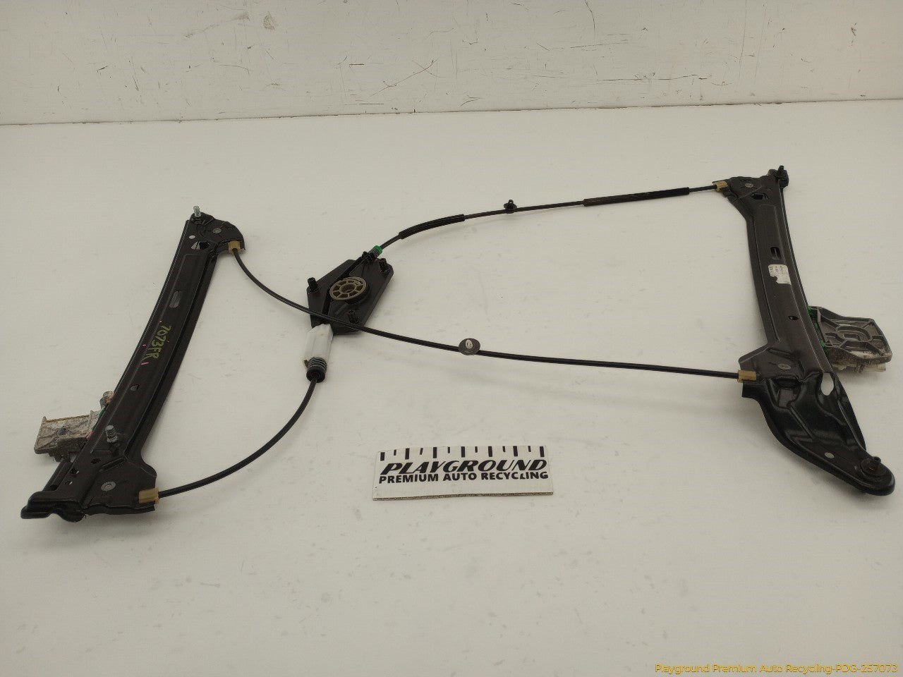Audi A5 Passenger Right Front Door Window Regulator