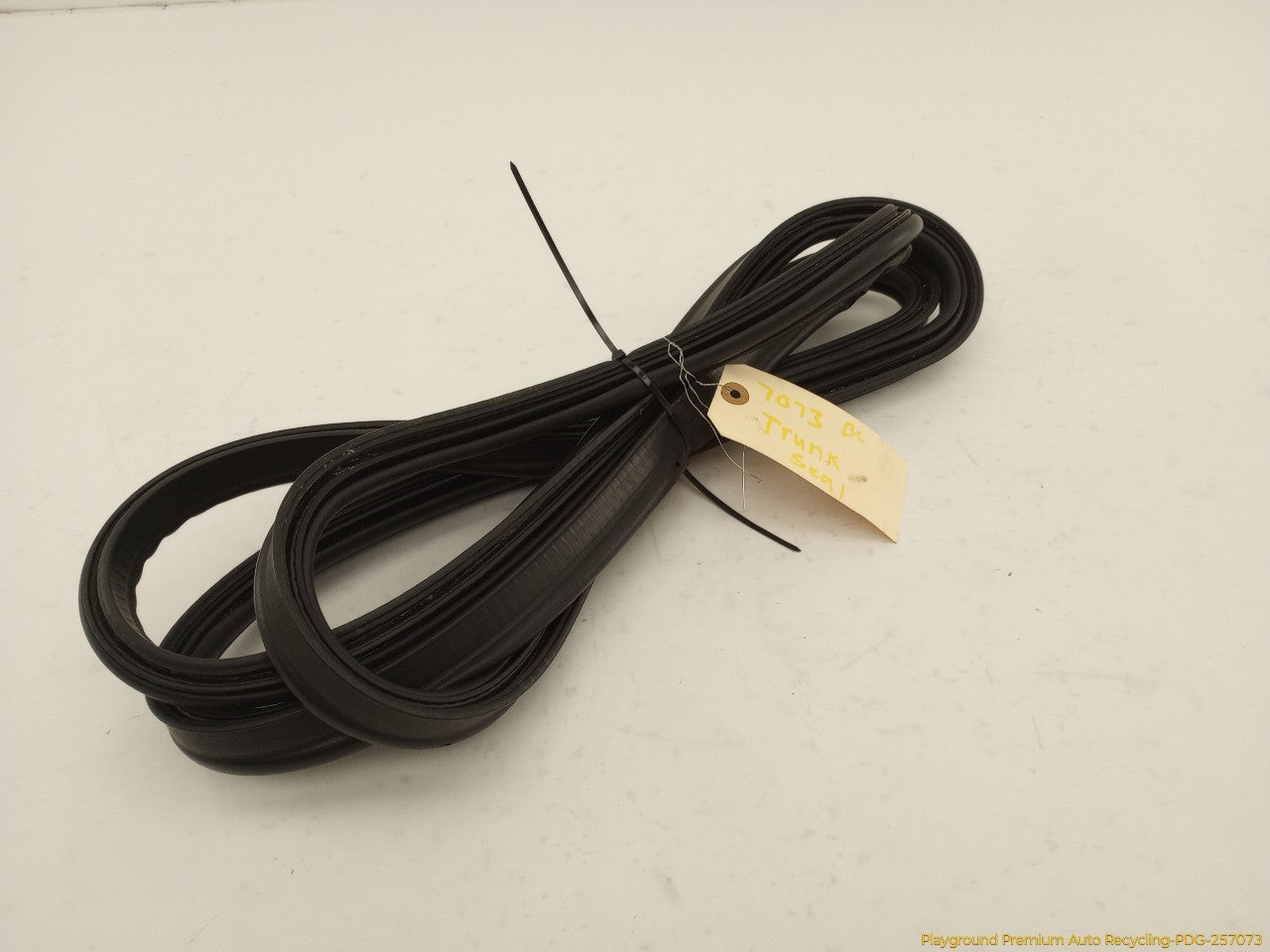 Audi A5 Trunk Seal Molding - 0