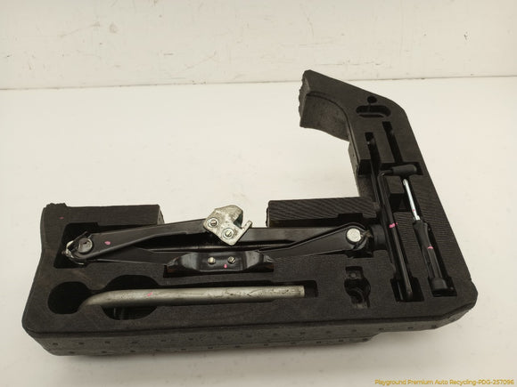Audi A5 Vehicle Jack Tool Kit
