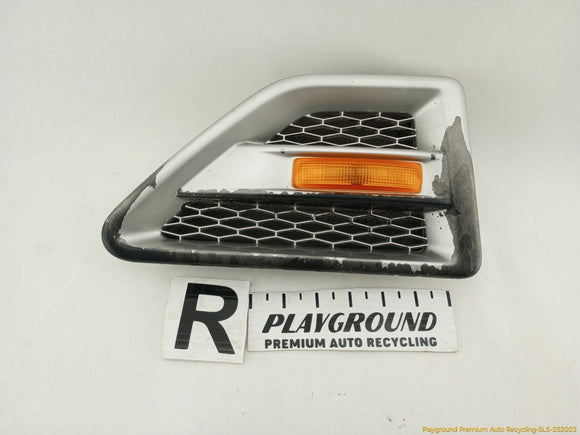 Land Rover LR2 Passenger Right Front Side Grille