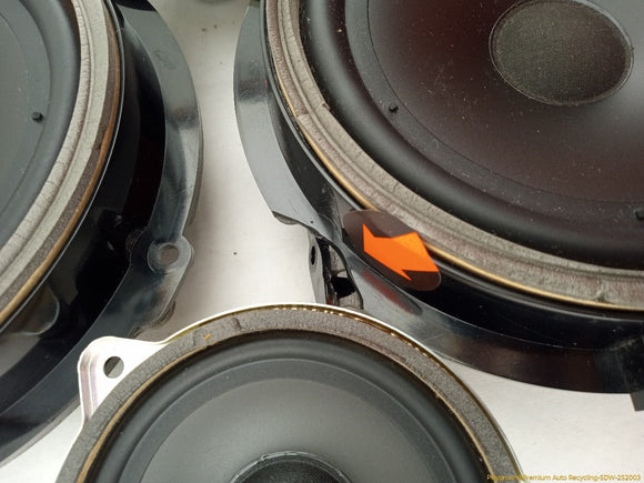 Land Rover LR2 Set Of 13 Audio Speakers