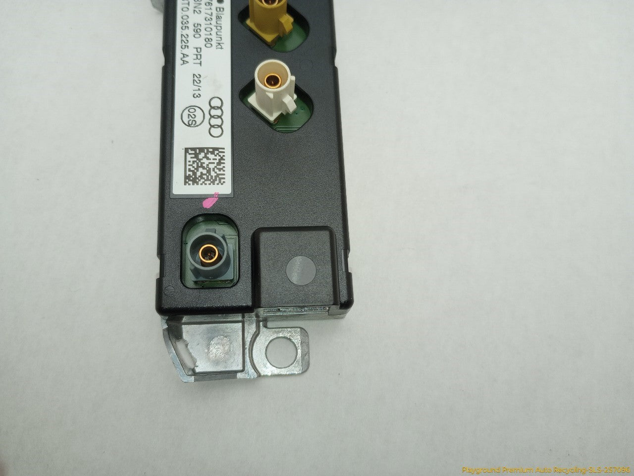Audi A5 Antenna Amplifier Module