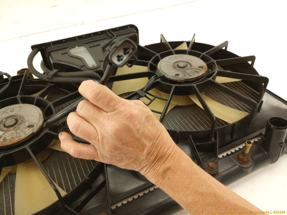 Lexus IS300 Engine Radiator Assembly