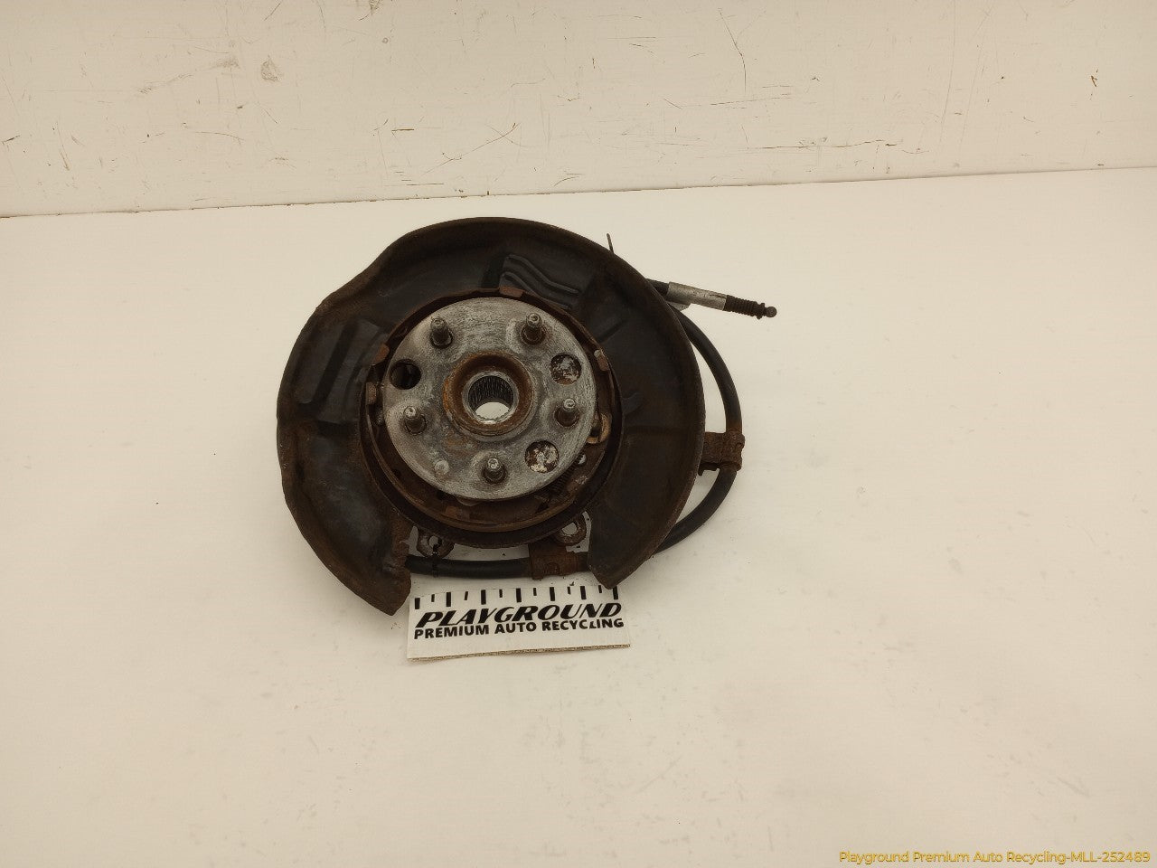 Lexus IS300 Driver Left Rear Spindle Knuckle Hub