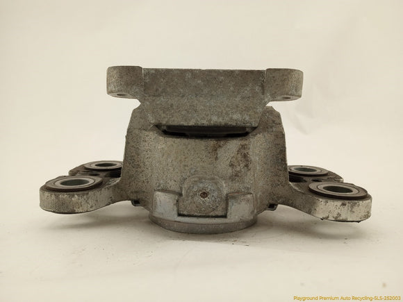 Land Rover LR2 Driver Left Transmission Mount Bracket