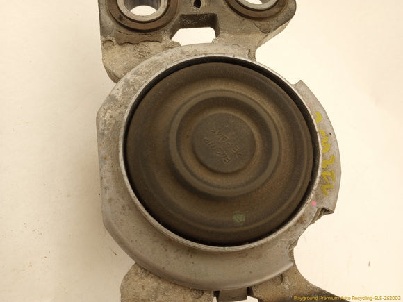 Land Rover LR2 Driver Left Transmission Mount Bracket