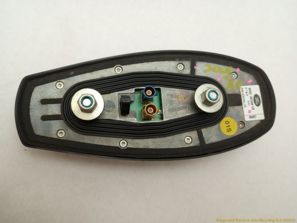Land Rover LR2 Roof Antenna