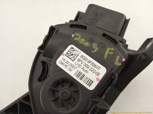 Land Rover LR2 Accelerator Gas Pedal