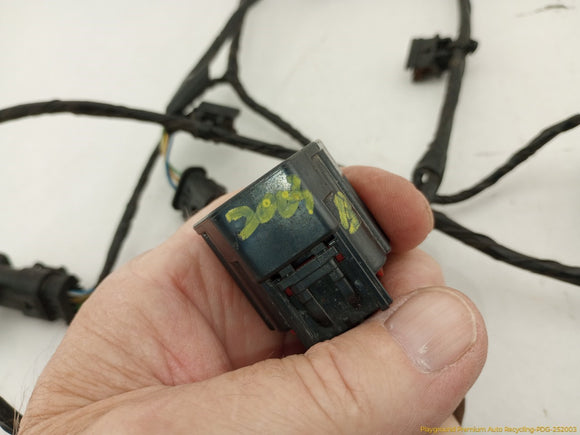 Land Rover LR2 Rear Bumper Parking Sensors Wire Harness