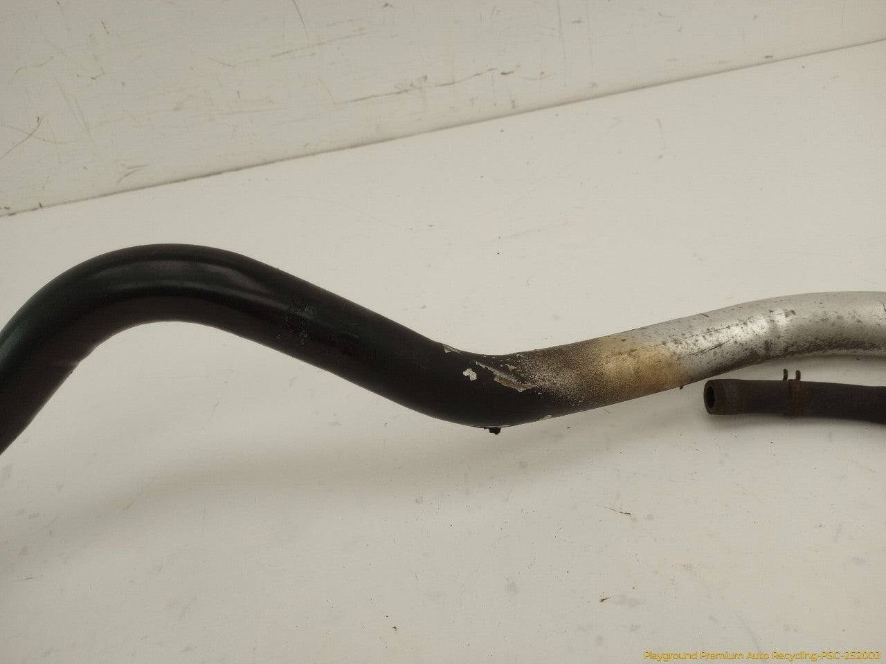Land Rover LR2 Fuel Filler Neck