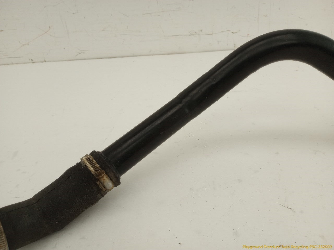 Land Rover LR2 Fuel Filler Neck
