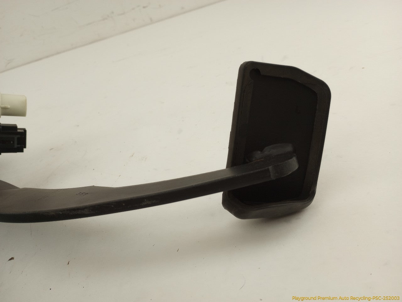 Land Rover LR2 Brake Pedal