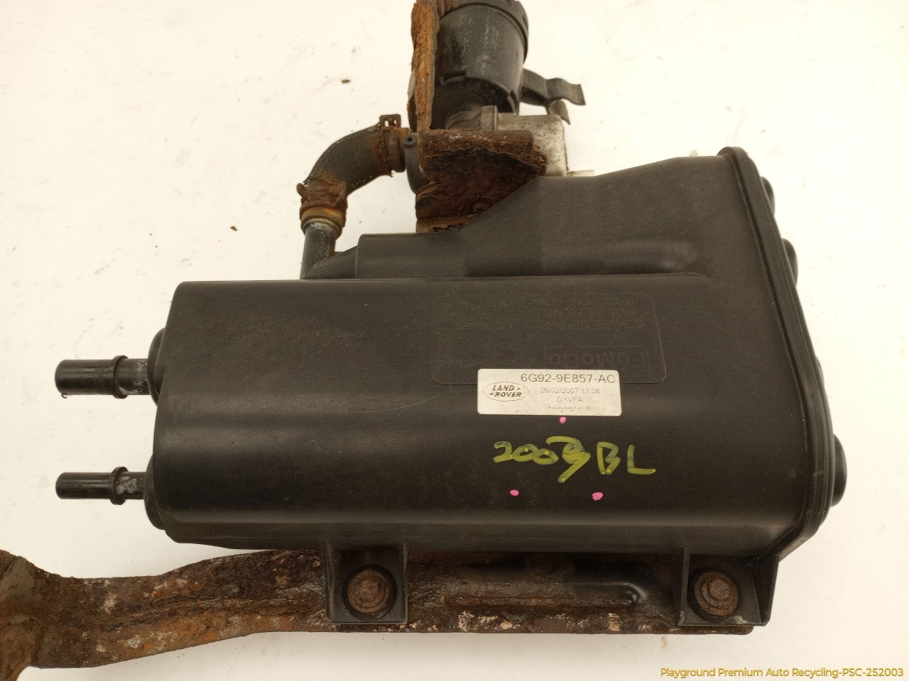 Land Rover LR2 Fuel Vapor Charcoal Canister - 0