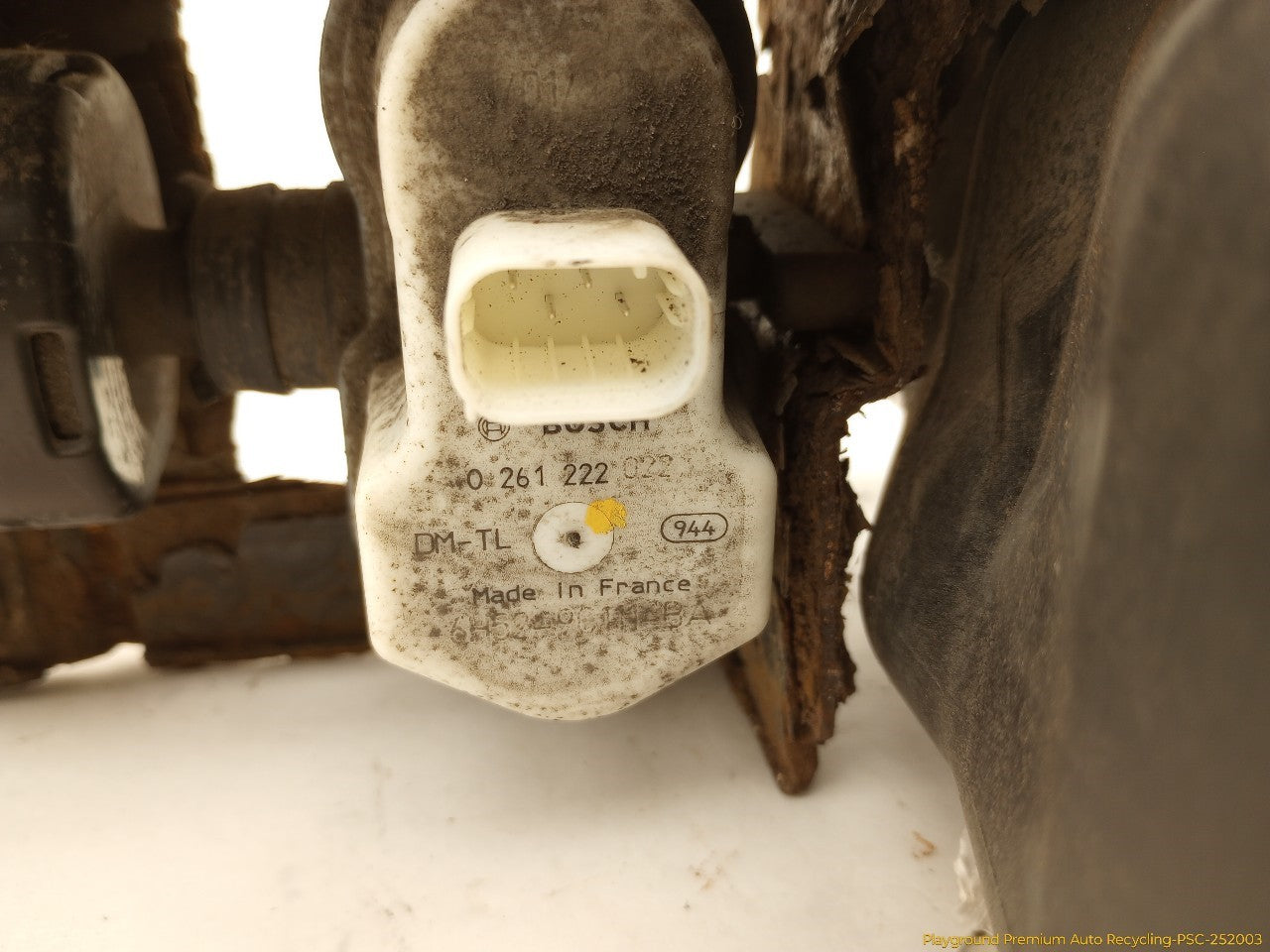 Land Rover LR2 Fuel Vapor Charcoal Canister