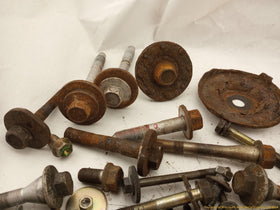 Lexus IS300 Dismantling Hardware Fasteners Bolts & Nuts - 0