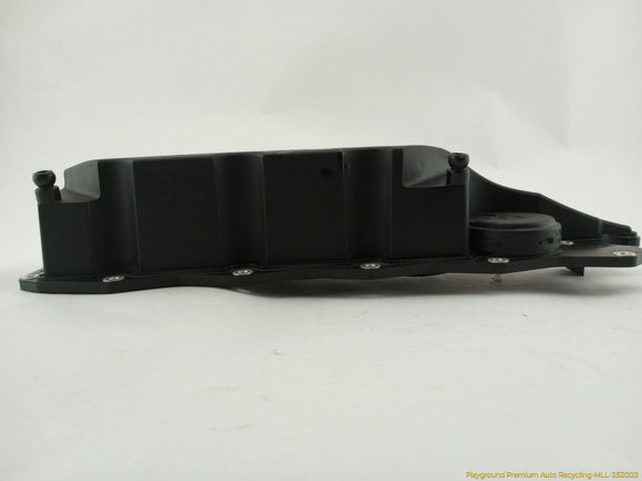 Land Rover LR2 Engine PCV Valve Oil Trap Cover