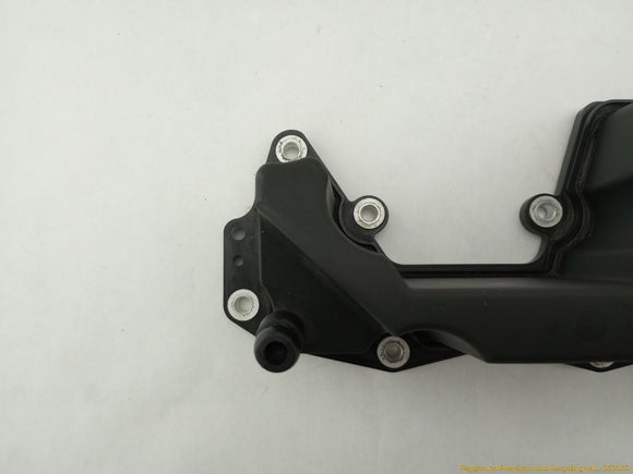 Land Rover LR2 Engine PCV Valve Oil Trap Cover
