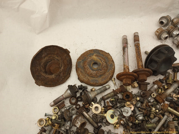 Lexus IS300 Dismantling Hardware Fasteners Bolts & Nuts