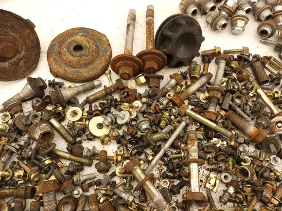Lexus IS300 Dismantling Hardware Fasteners Bolts & Nuts