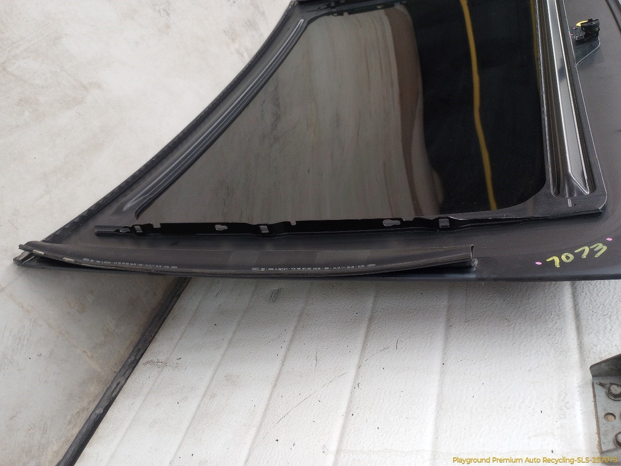 Audi A5 Sunroof Glass
