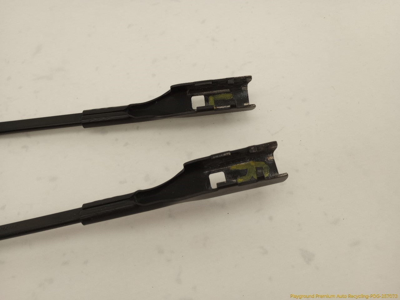 Audi A5 Pair Of Windshield Wiper Arms