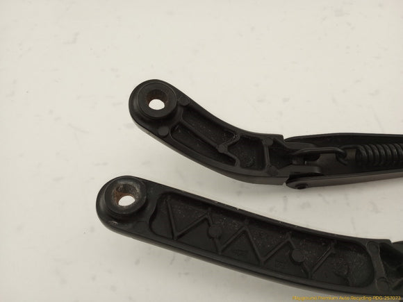 Audi A5 Pair Of Windshield Wiper Arms