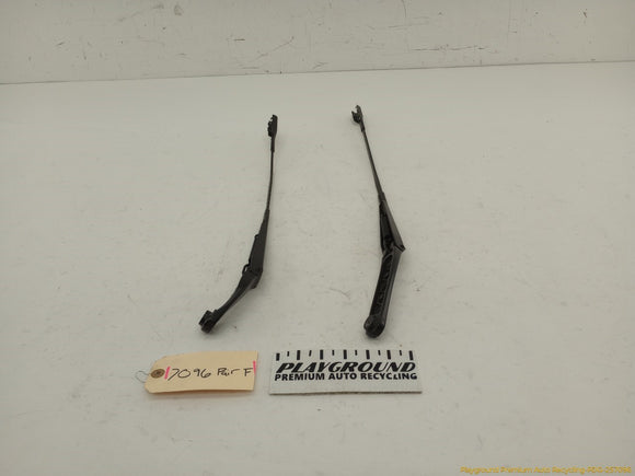 Audi A5 Pair Of Windshield Wiper Arms