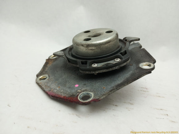 Land Rover LR2 Engine Water Pump