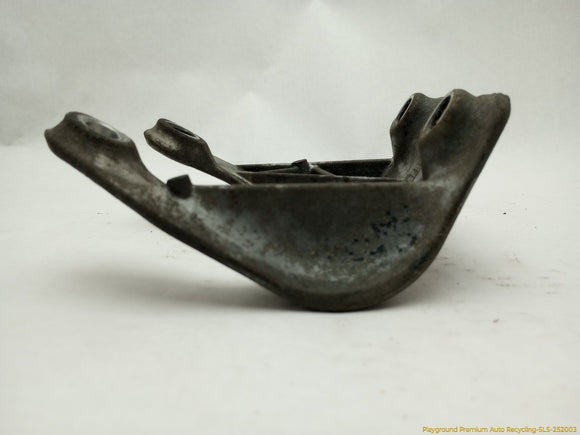 Land Rover LR2 Transfer Case Mount Bracket