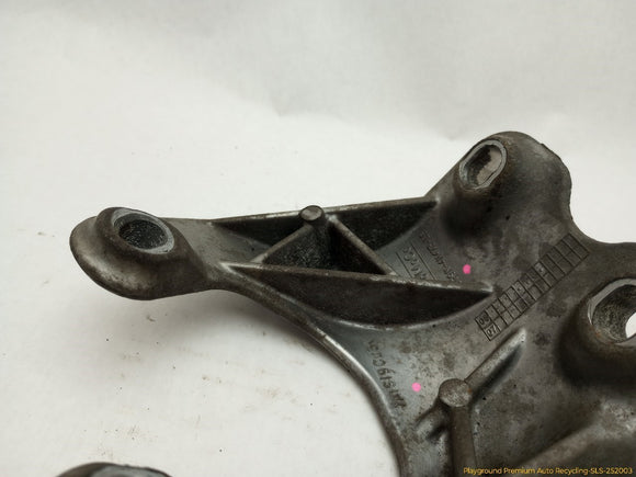 Land Rover LR2 Transfer Case Mount Bracket