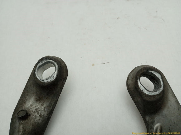 Land Rover LR2 Transfer Case Mount Bracket