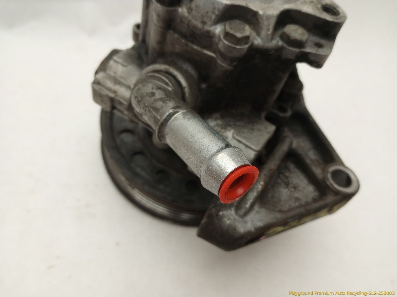 Land Rover LR2 Power Steering Pump