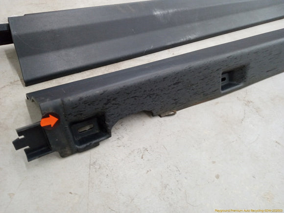 Land Rover LR2 Pair Of Rocker Panel Side Skirts
