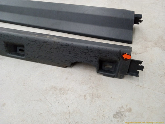 Land Rover LR2 Pair Of Rocker Panel Side Skirts