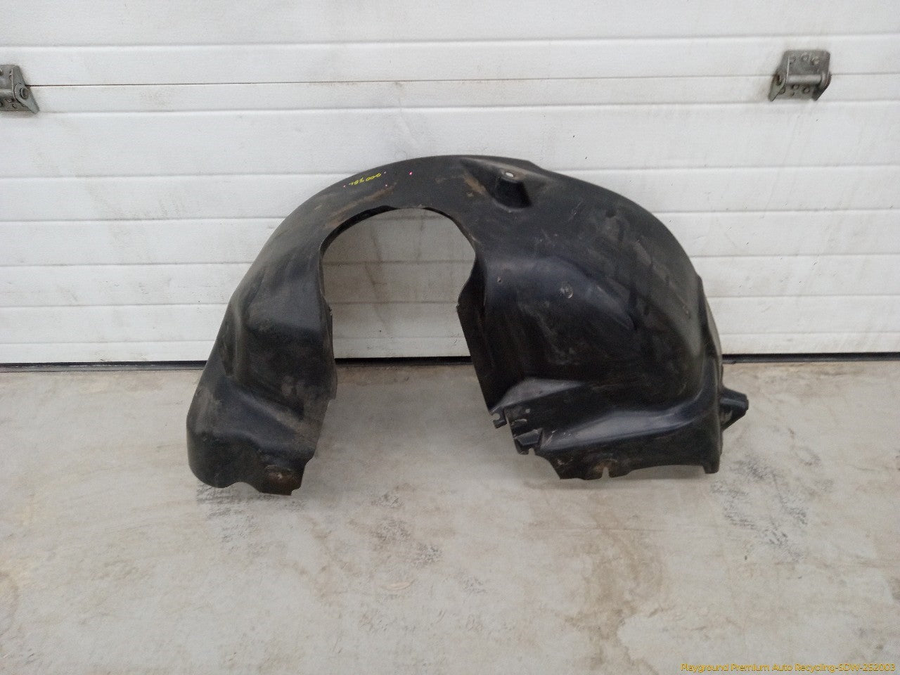 Land Rover LR2 Driver Left Rear Inner Fender Liner